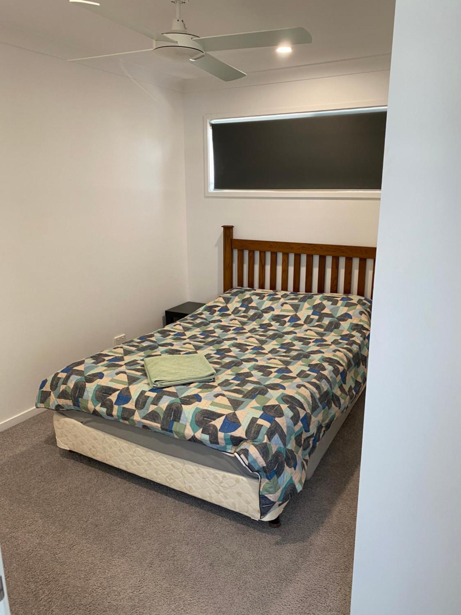 2bd Family Or Couple Upstairs Near Turf Club, Hota In Bundall Guest house 4*